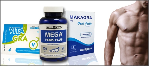 банер на сексуални частно мъжки еротични продукти включващи голичък мускулест мъж до кутииките с тях.